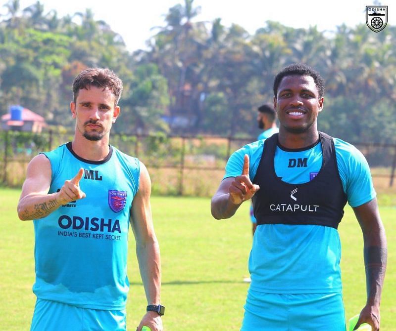 Marcelinho and Diego Mauricio of Odisha FC pose for a photograph amidst their training stint (Courtesy: Odisha FC Twitter)