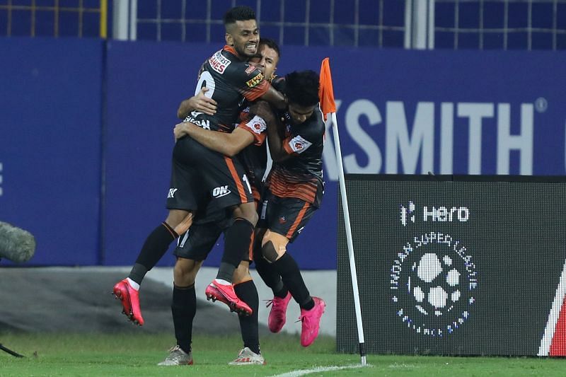 The veteran Igor Angulo took one of the better chances that came his way to score his third goal of the season. Courtesy: ISL