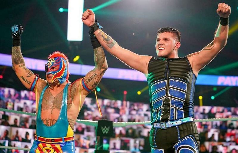 Rey Mysterio and Dominik