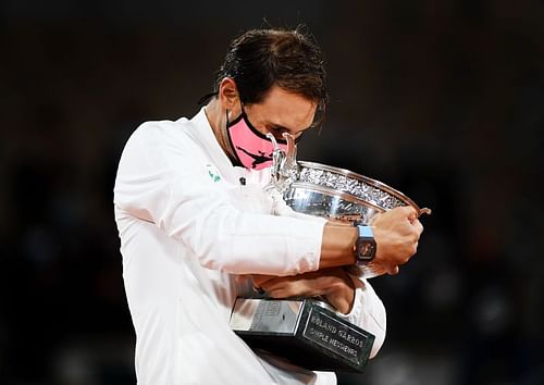 Rafael Nadal celebrates winning the 2020 French Open title