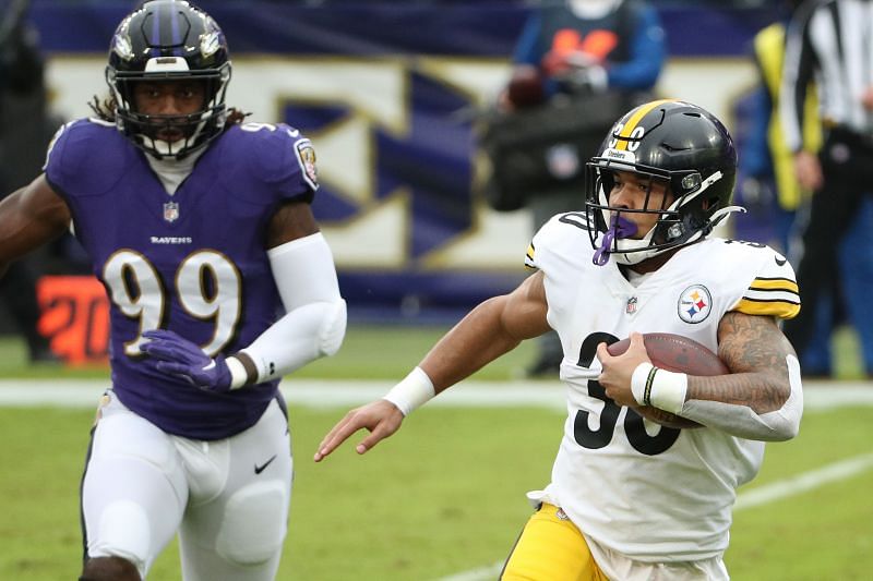 Pittsburgh Steelers v Baltimore Ravens