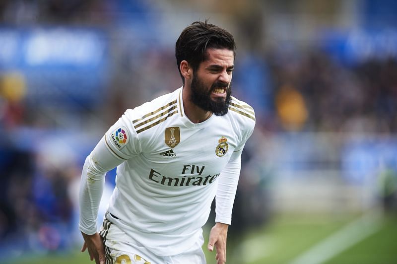 Arsenal considering loan move for Real Madrid midfielder Isco