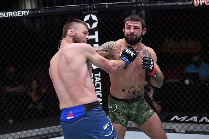 Darren Till reacts to Mike Perry's loss at UFC 255: 'I should have been in that corner'