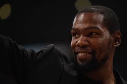 'Leave me out of it please' Kevin Durant takes to Twitter urging NBA media and fans to stop comparing him to Michael Jordan