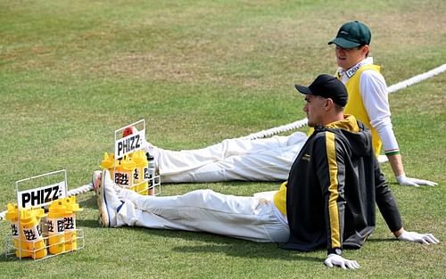Players will be served hot and cold drinks during the 30-minute break