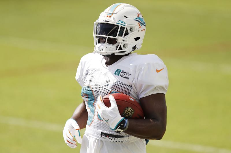 NFL Free Agency: Miami Dolphins waive RB Jordan Howard