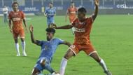 Seriton Fernandes (R) kept the Mumbai City FC attackers at bay throughout the match (Credits: ISL)