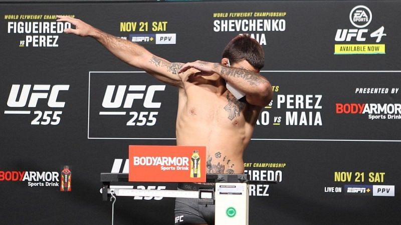 Mike Perry misses weight for UFC 255 Welterweight bout against Tim Means