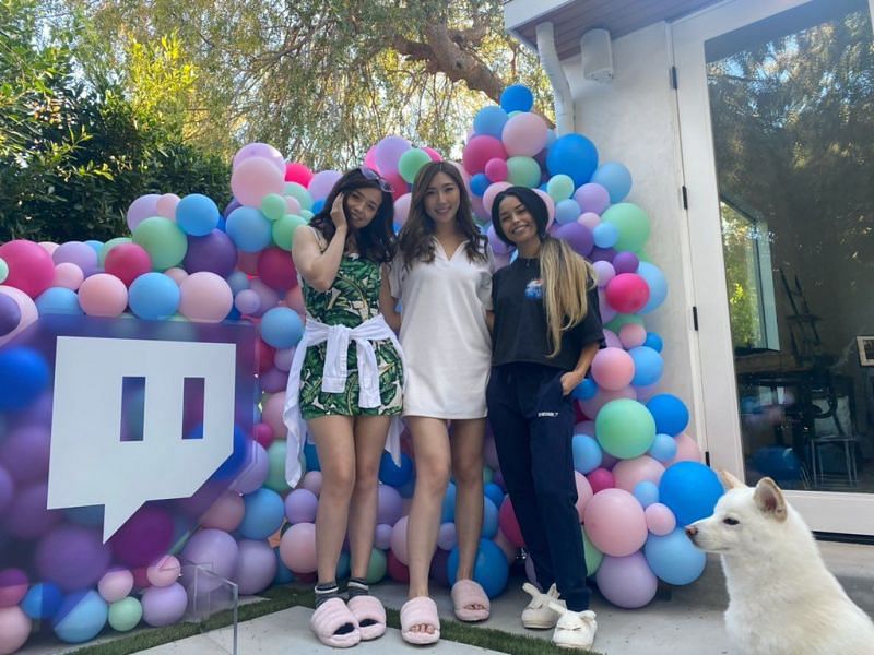 Twitch Quite Literally Brings The Party To Pokimane Valkyrae And Xchocobars In Bathtubs