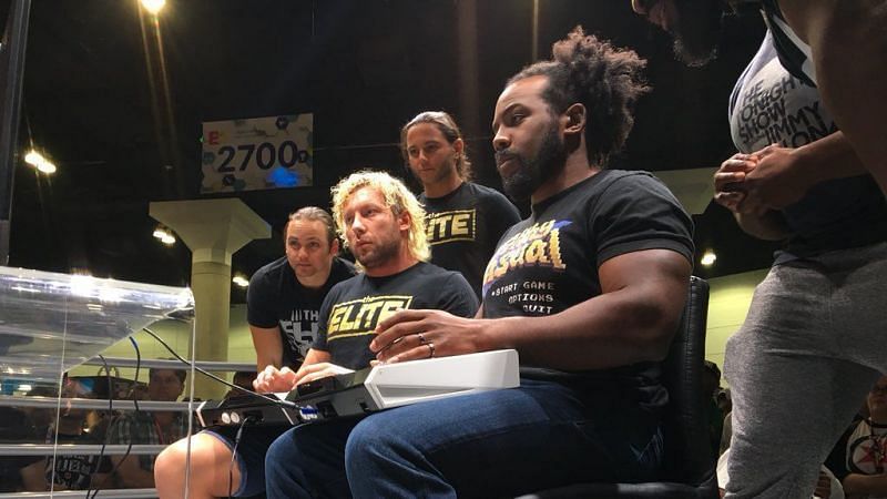 Kenny Omega and Xavier Woods playing Street Fighter at E3 2018