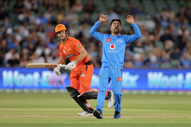 Perth Scorchers defeat Adelaide Strikers by 7 wickets to win their first game of the BBL season