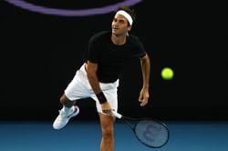 Watch: Roger Federer practicing in Dubai