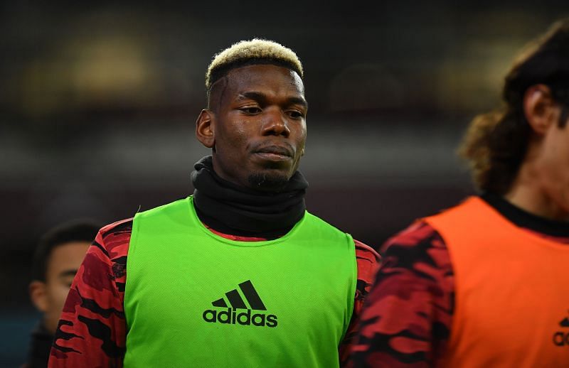 Paul Pogba of Manchester United warms up