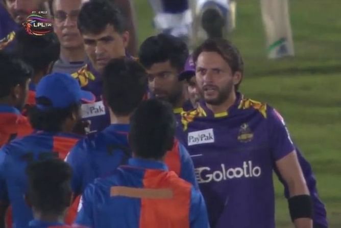 Lanka Premier League: Shahid Afridi admonishes Naveen-ul-Haq for verbal attack on Mohammad Amir [Watch]