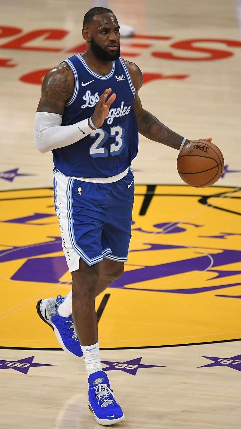 LeBron James Wears Unreleased Shoes in Epic Birthday Game - Sports