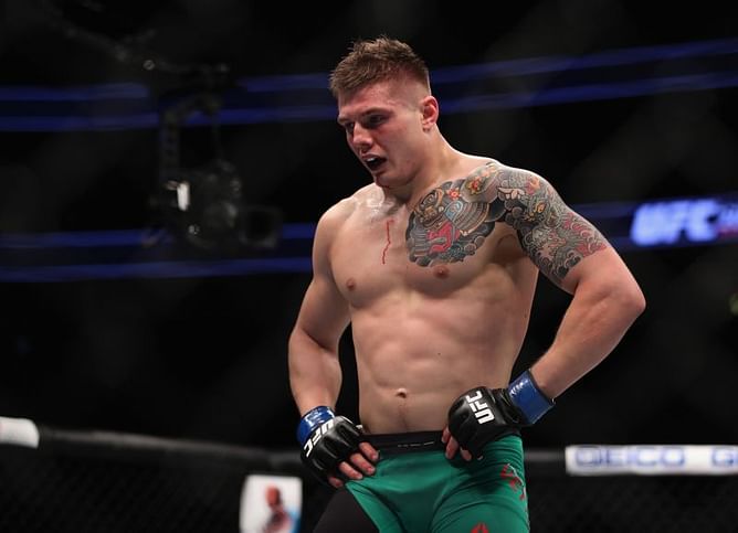 Photo: Marvin Vettori shows off multiple scratches on his face after UFC Vegas 16 war against Jack Hermansson