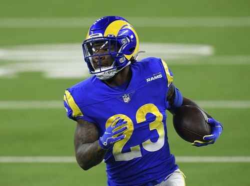 Los Angeles Rams looks to fight off the New York Jets in Week 15