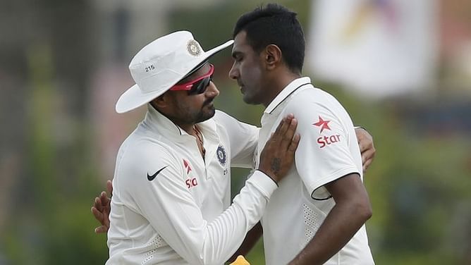 AUS v IND - 3 भारतीय गेंदबाज जिन्होंने ऑस्ट्रेलिया के खिलाफ टेस्ट में गेंदबाजी करते हुए सबसे ज्यादा ओवर डाले हैं