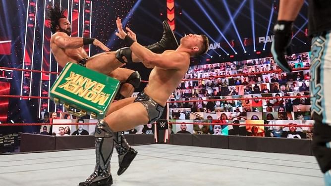 WWE RAW - 5 Surprises that could happen this week- Top star gets kidnapped, Major heel turn