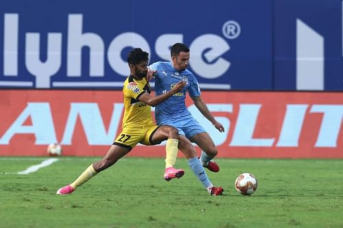 Action from the Mumbai City FC vs Hyderabad FC game (Image Courtesy: ISL)