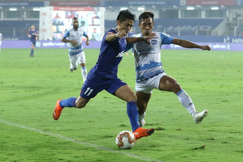 Bengaluru FC captain Sunil Chhetri in action against Jamshedpur FC. (Image Courtesy: ISL Media)