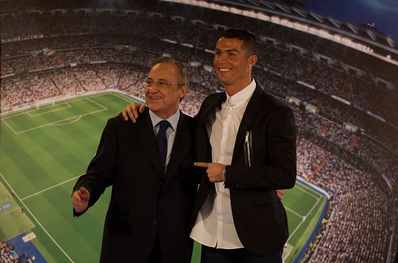 Cristiano Ronaldo Signs New Contract at Real Madrid