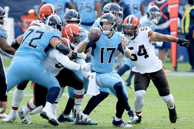 Cleveland Browns v Tennessee Titans