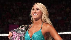 Backstage news on WWE Superstars being told to be professional with Kelly Kelly [Exclusive]
