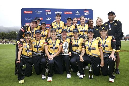 Super Smash Women's Final - Wellington Blaze v Auckland Hearts