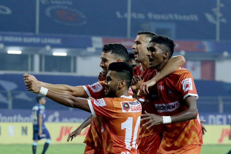 Brandon Fernandes along with his FC Goa teammates