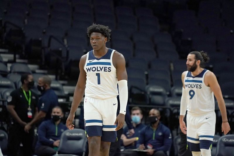 Anthony Edwards (#1) in an NBA preseason game