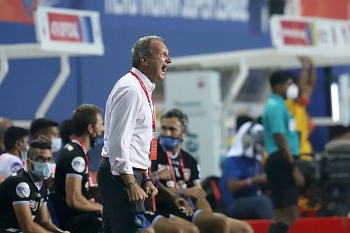 Chennaiyin FC coach Csaba Laszlo seemed pleased with his side's efforts despite the draw against ATK Mohun Bagan (Image Courtesy: ISL Media)