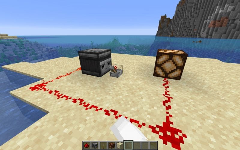 What do observers do in Minecraft?