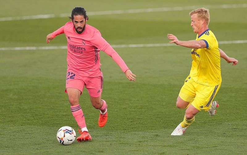 Isco in action for Real Madrid against Cadiz