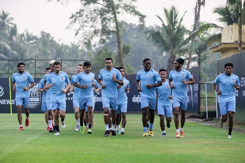 Mumbai City FC players undergoing training ahead of their next ISL match (Image - Mumbai City FC Twitter)