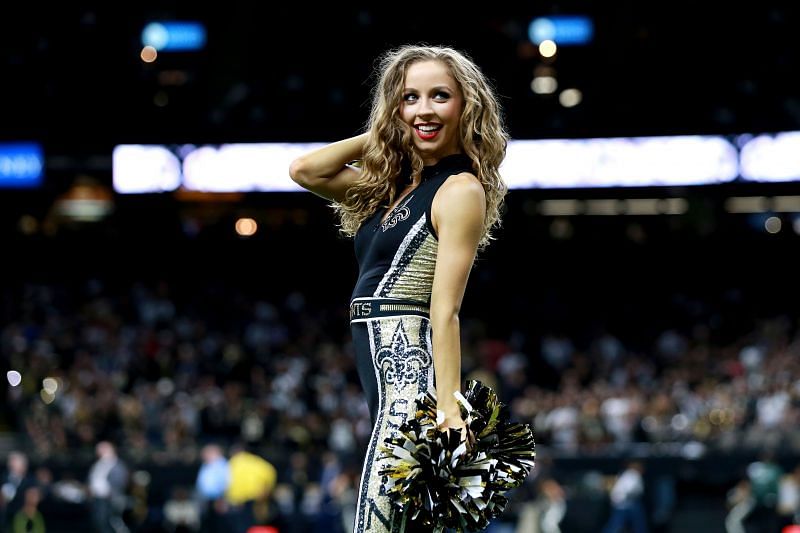 Rating Every NFL Cheerleader Uniform 