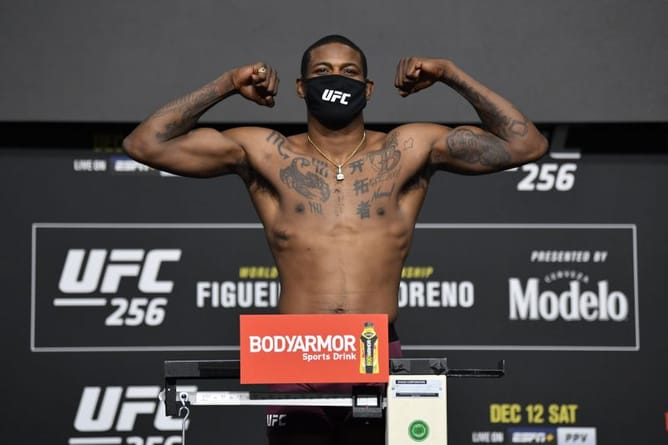 Kevin Holland volunteers to fight Leon Edwards after Khamzat Chimaev reportedly drops out