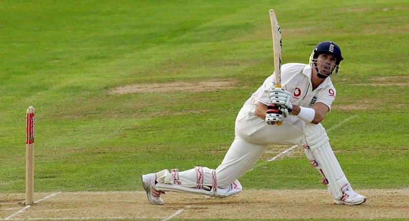 Kevin Pietersen playing a switch hit (wisden.com)