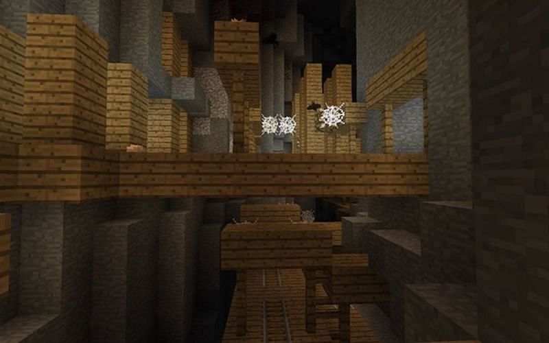 Abandoned Mineshaft (Image via Minecraft)