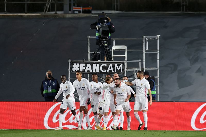 Real Madrid celebrating Carvajal&#039;s screamer