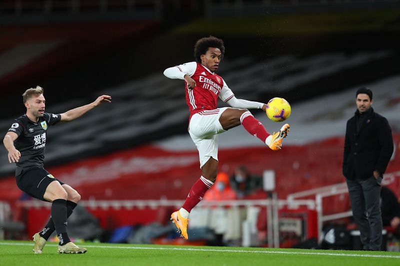 Willian disappoints for Arsenal again
