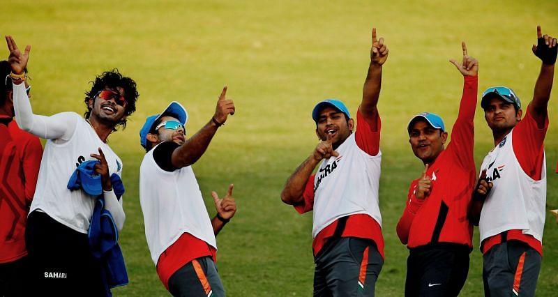 Sreesanth (first from right) and Suresh Raina (first from left)