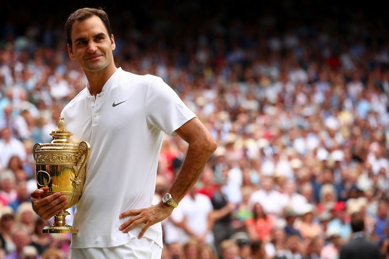 Roger Federer with his 2017 Wimbledon trophy