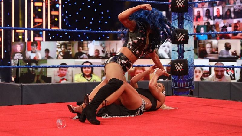 Sasha Banks deserves to retain her title