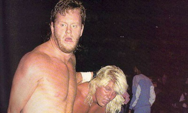 Undertaker y Sting lucharon fuera de WWE