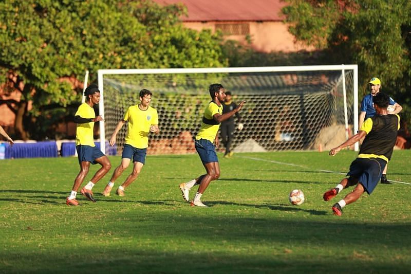 Kerala Blasters FC players undergoing training drills (Courtesy - Kerala Blasters FC Twitter)