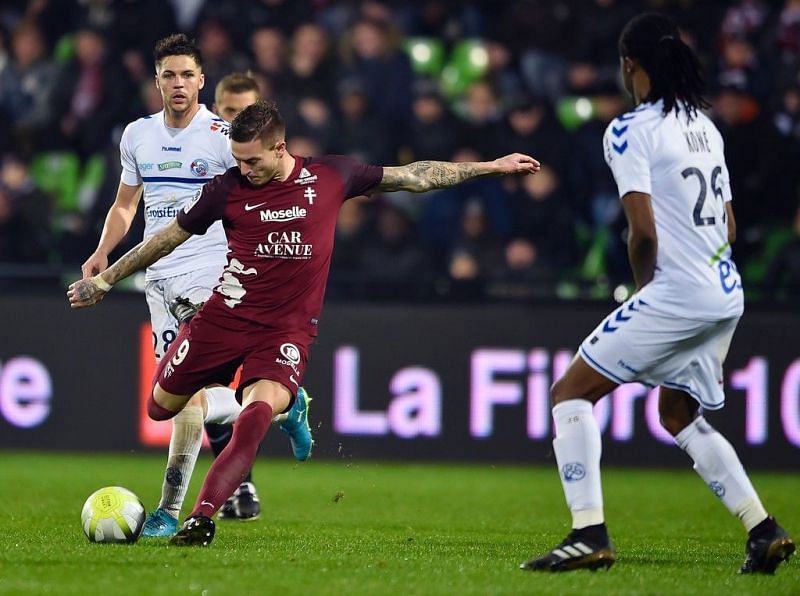 Strasbourg will be hoping to build on the Nantes drubbing when Metz come to town
