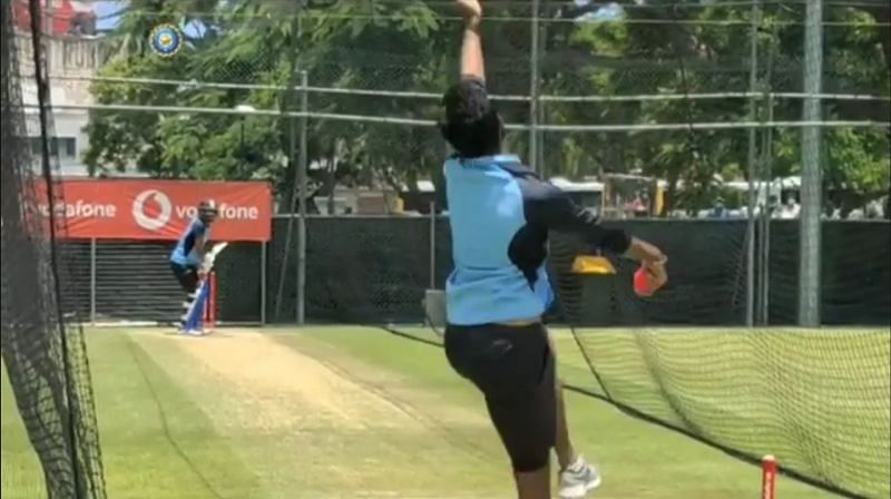Jasprit Bumrah imitates Anil Kumble&#039;s bowling action in the nets (Image source: BCCI/Twitter)