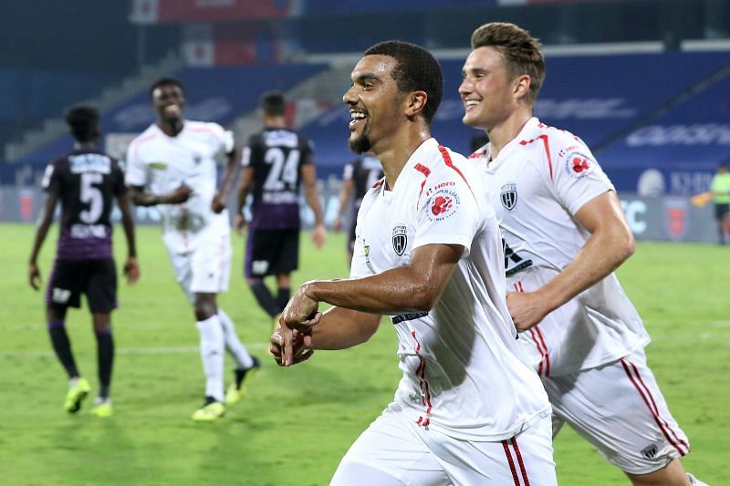 Appiah (L) was missed by NorthEast United FC today (Image courtesy: ISL)