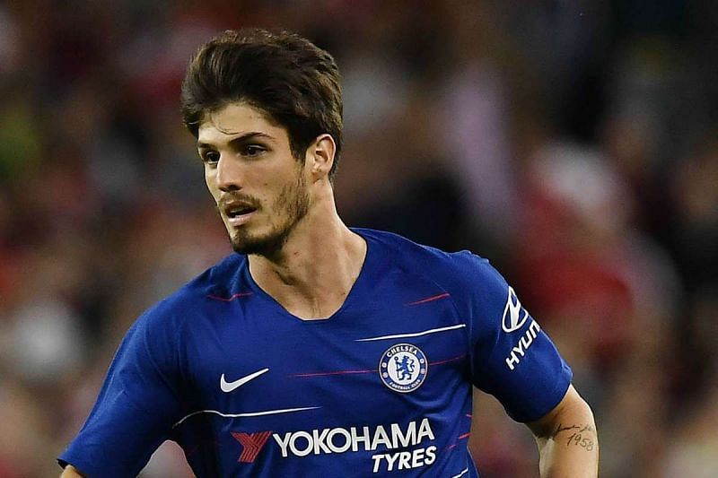 Chelsea are set to cash in on Lucas Piazon by transferring him permanently to Braga.